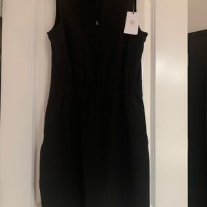 NWT Women’s Bogner Josefa Casual Sleeveless Dress. Black. Small/6. Zip pockets.